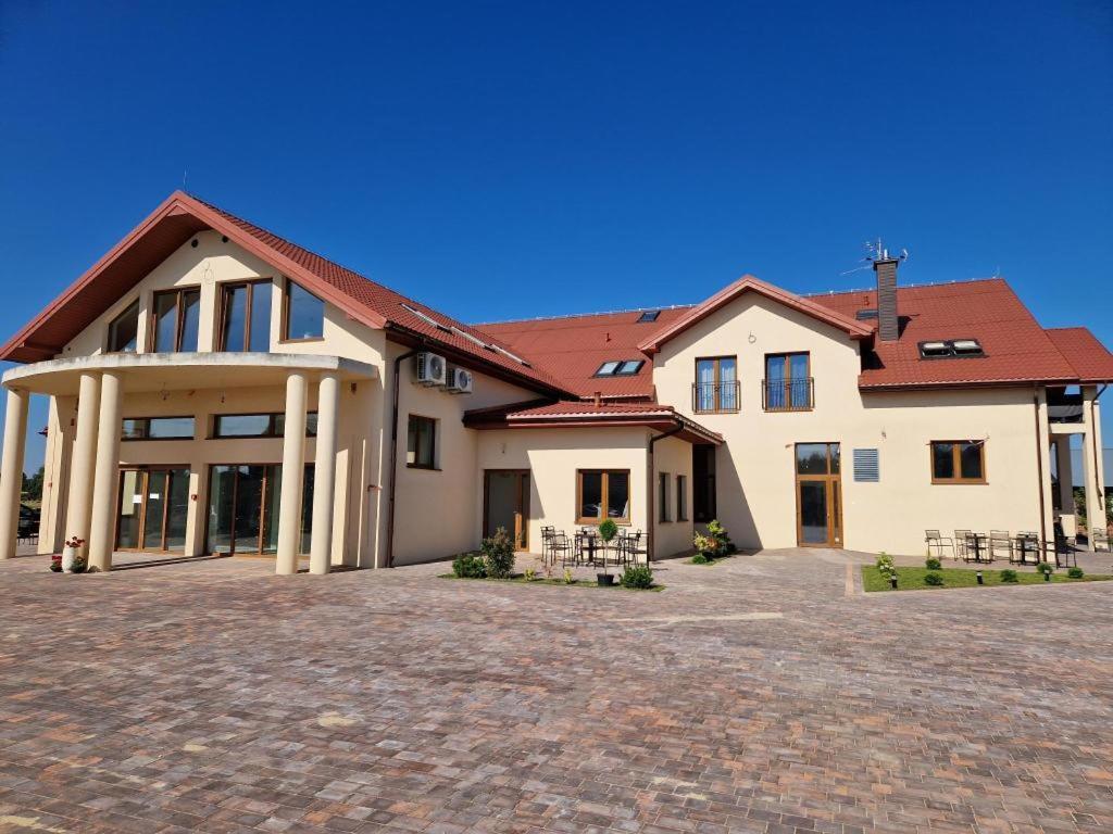 Villa Nova Szuminka Exteriör bild